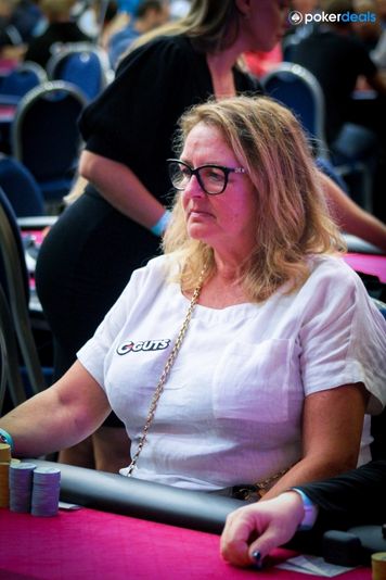 Jennifer Stodart ladies first poker