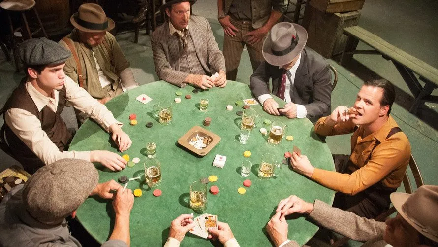 The Science of Soft Skills in Cash Game Poker: Why Psychology, Communication, and Emotional Control Matter