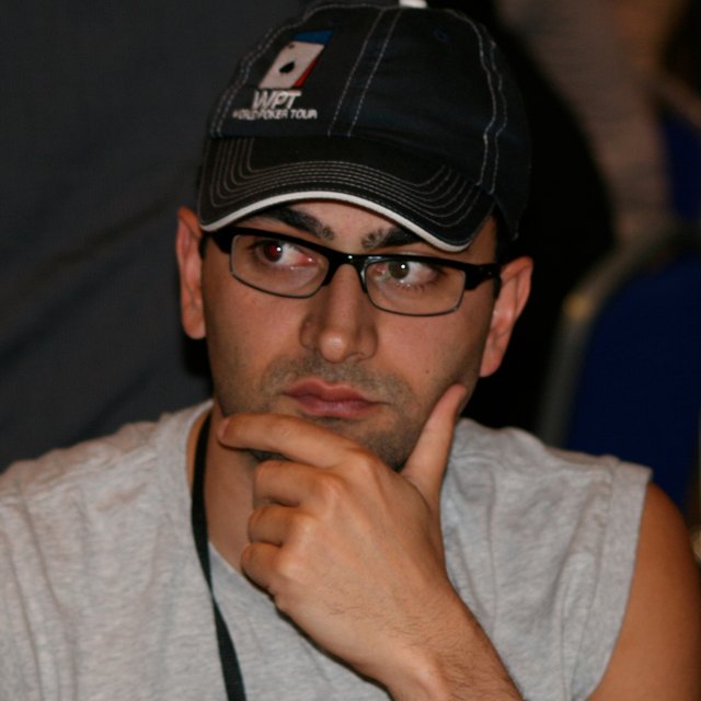 Antonio Esfandiari